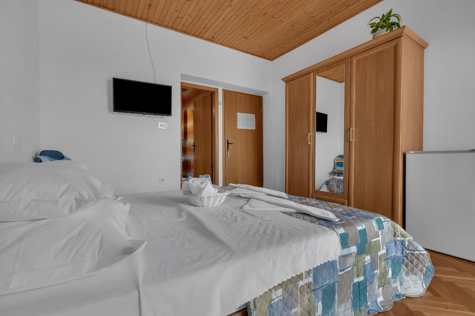 Apartment And Rooms Mila マカルスカ エクステリア 写真
