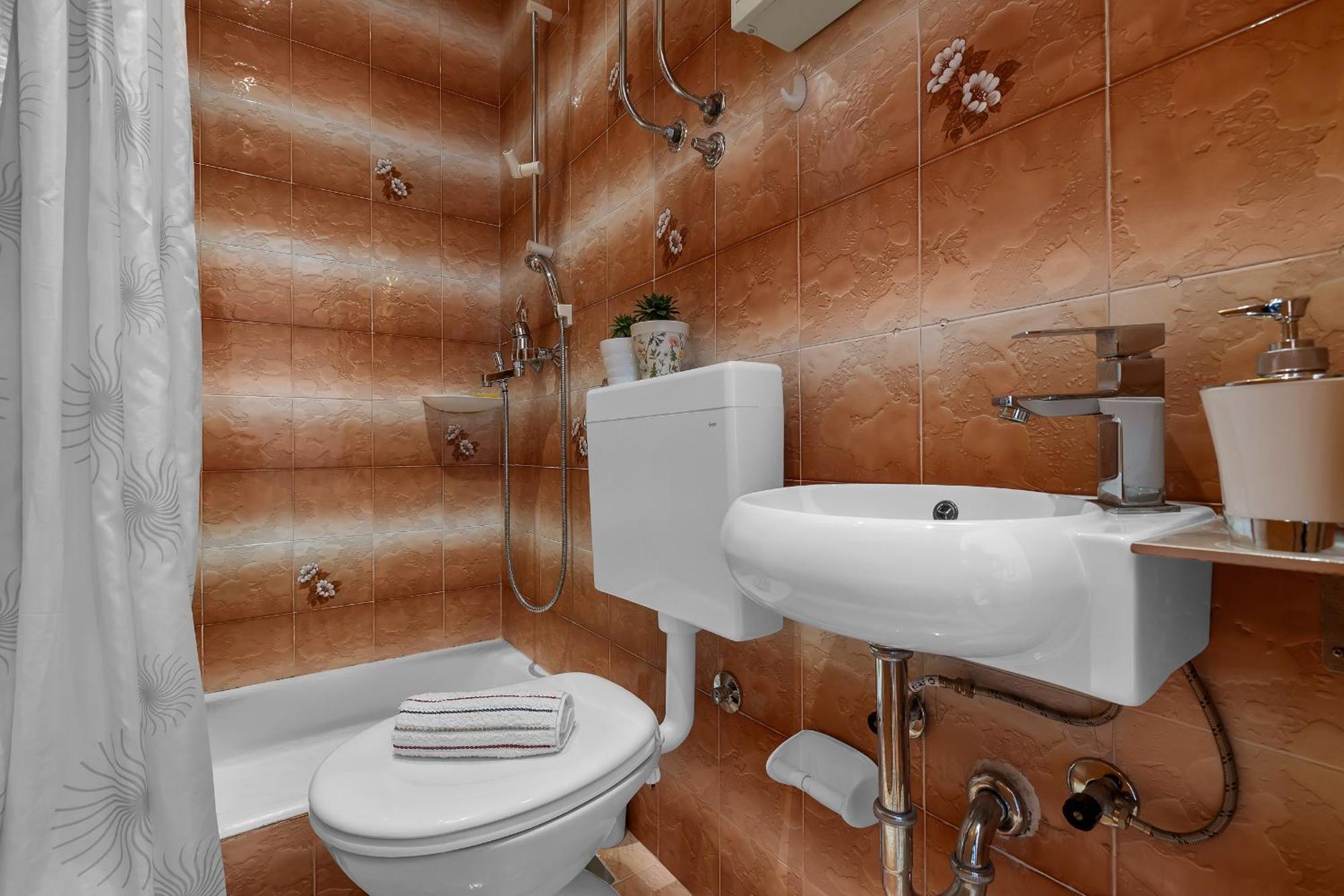 Apartment And Rooms Mila マカルスカ エクステリア 写真