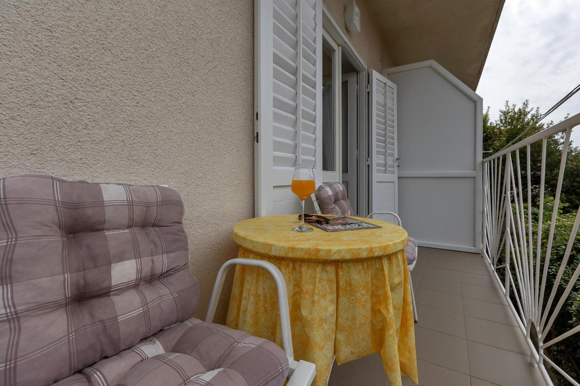 Apartment And Rooms Mila マカルスカ エクステリア 写真